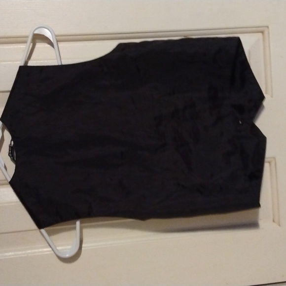 Boys size 7 formal vest - Picture 3 of 4